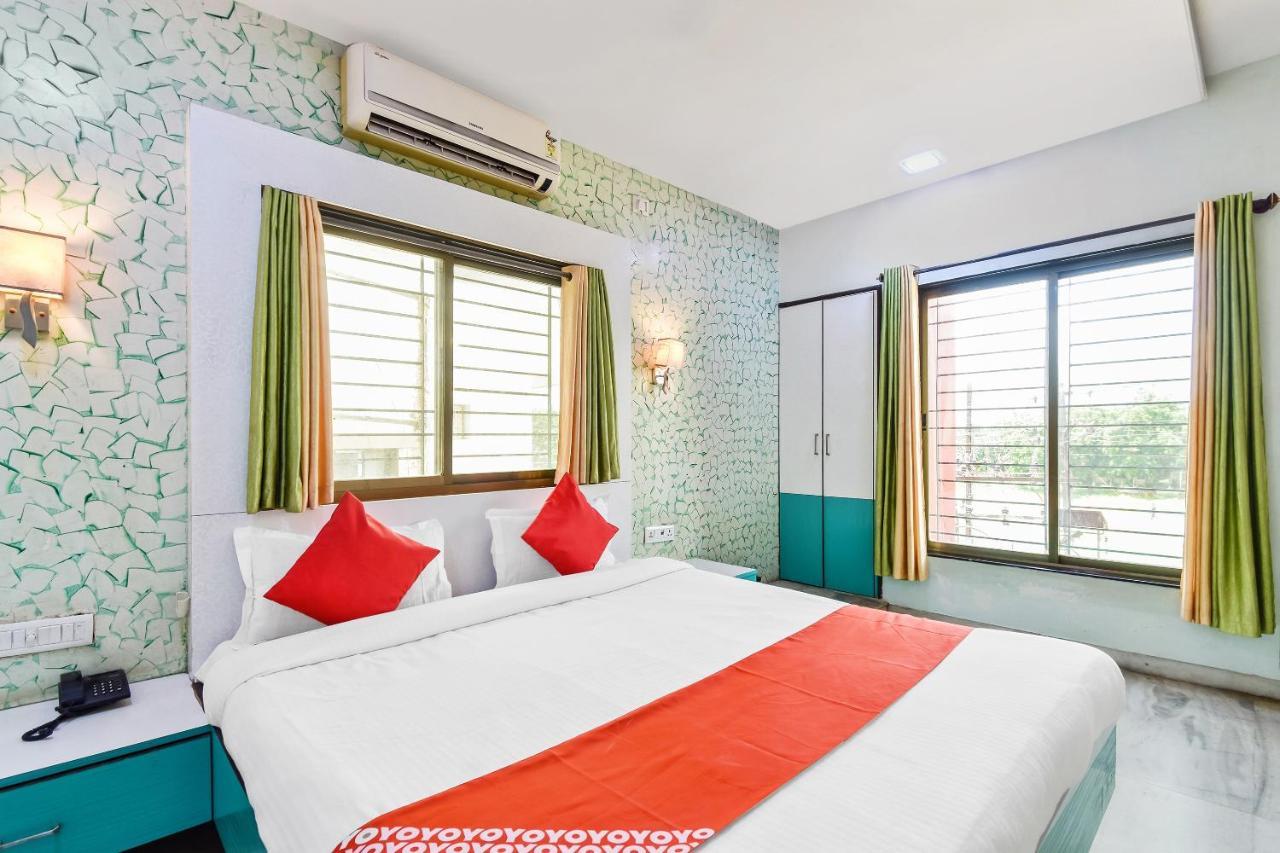 Oyo 61308 Hotel Rw International Hingoli Eksteriør billede