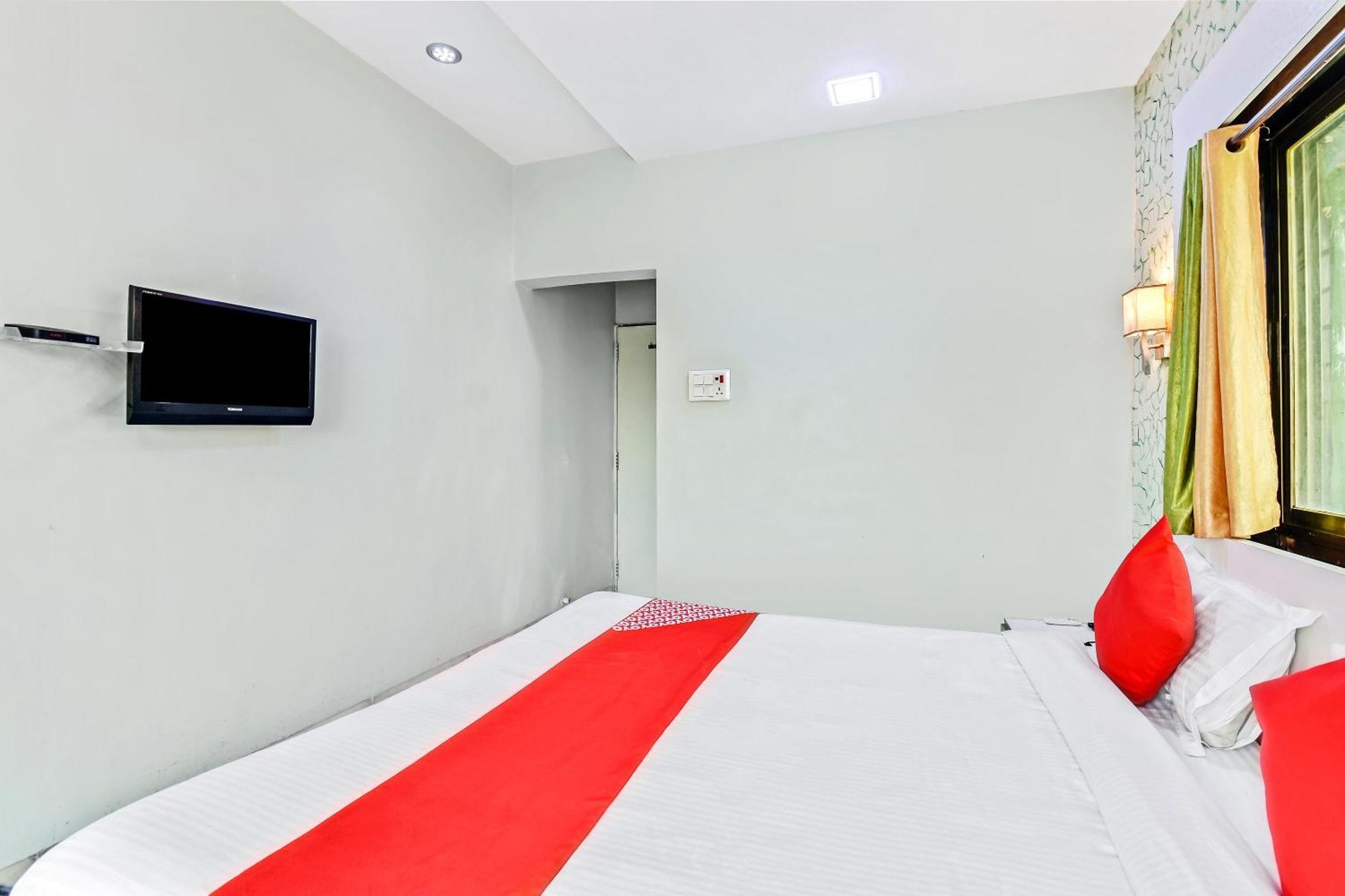 Oyo 61308 Hotel Rw International Hingoli Eksteriør billede