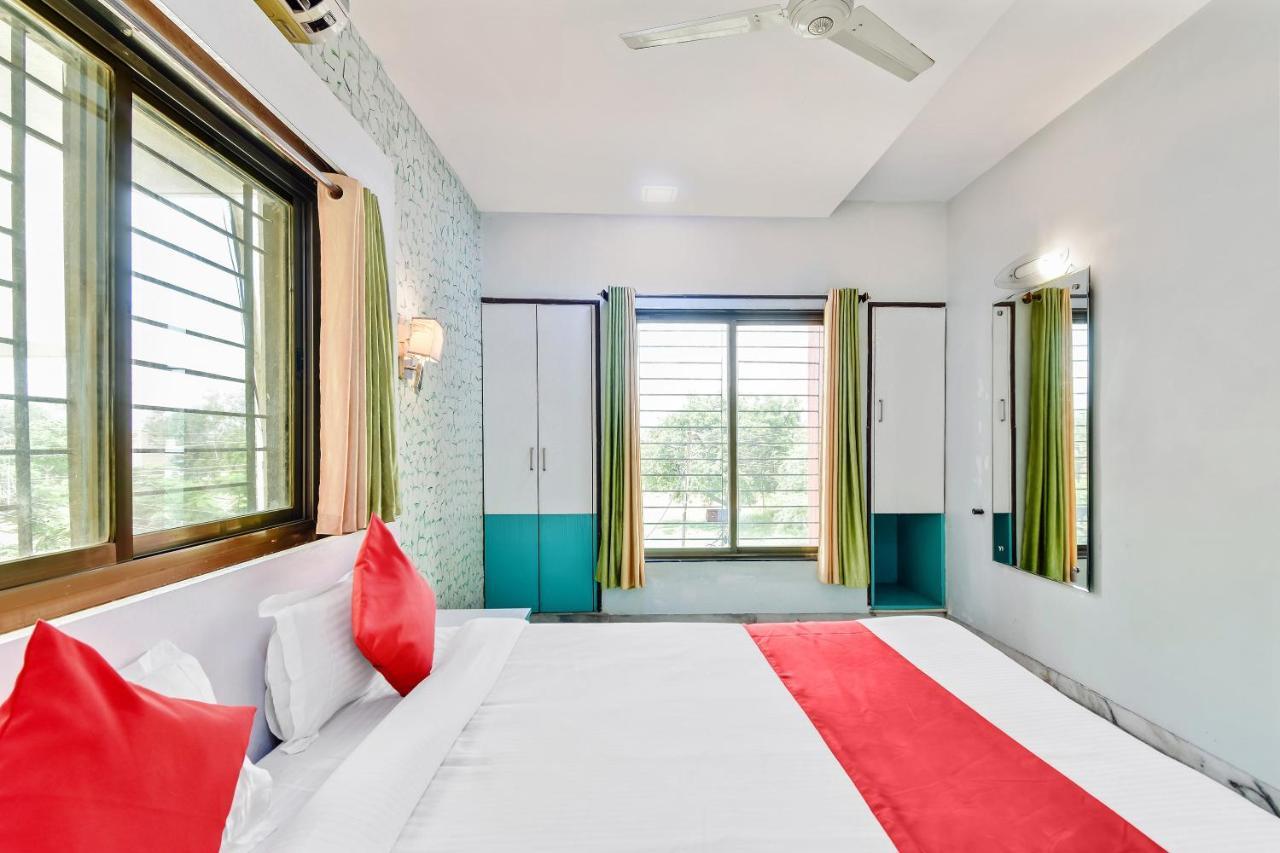 Oyo 61308 Hotel Rw International Hingoli Eksteriør billede